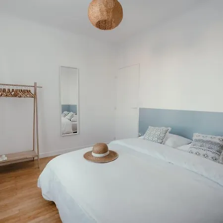 Maison 6pers / 1,2km De La / Smarttv / Fibre Holiday home